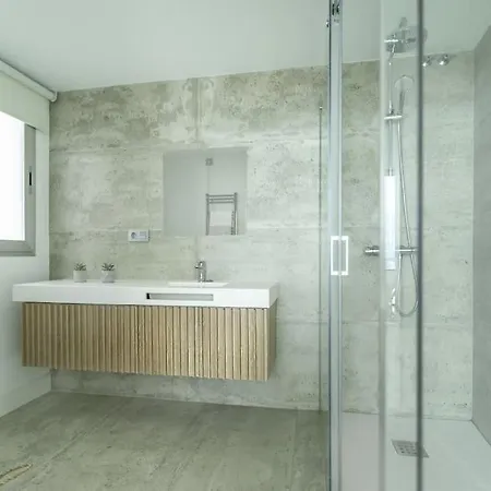 Moderno Y Completo Apartamento Frente Al Mar Malaga Exterior photo